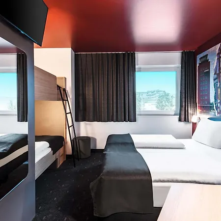 Hotel Muenchen-messe 3*