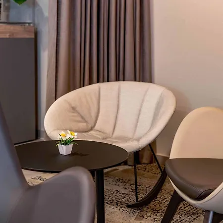 Hotel Muenchen-messe 3*