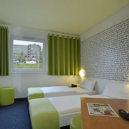 Hotel Muenchen-messe 3*